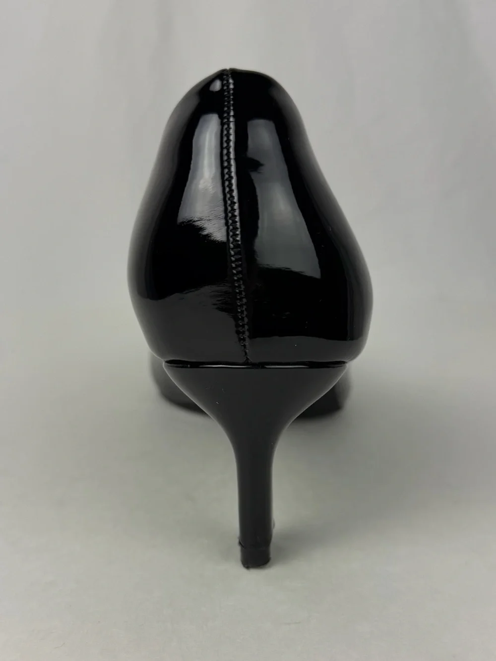 GENSHUO Black Patent Leather Kitten Heels-Size 8.5-Pointed Toe-Faux Leather